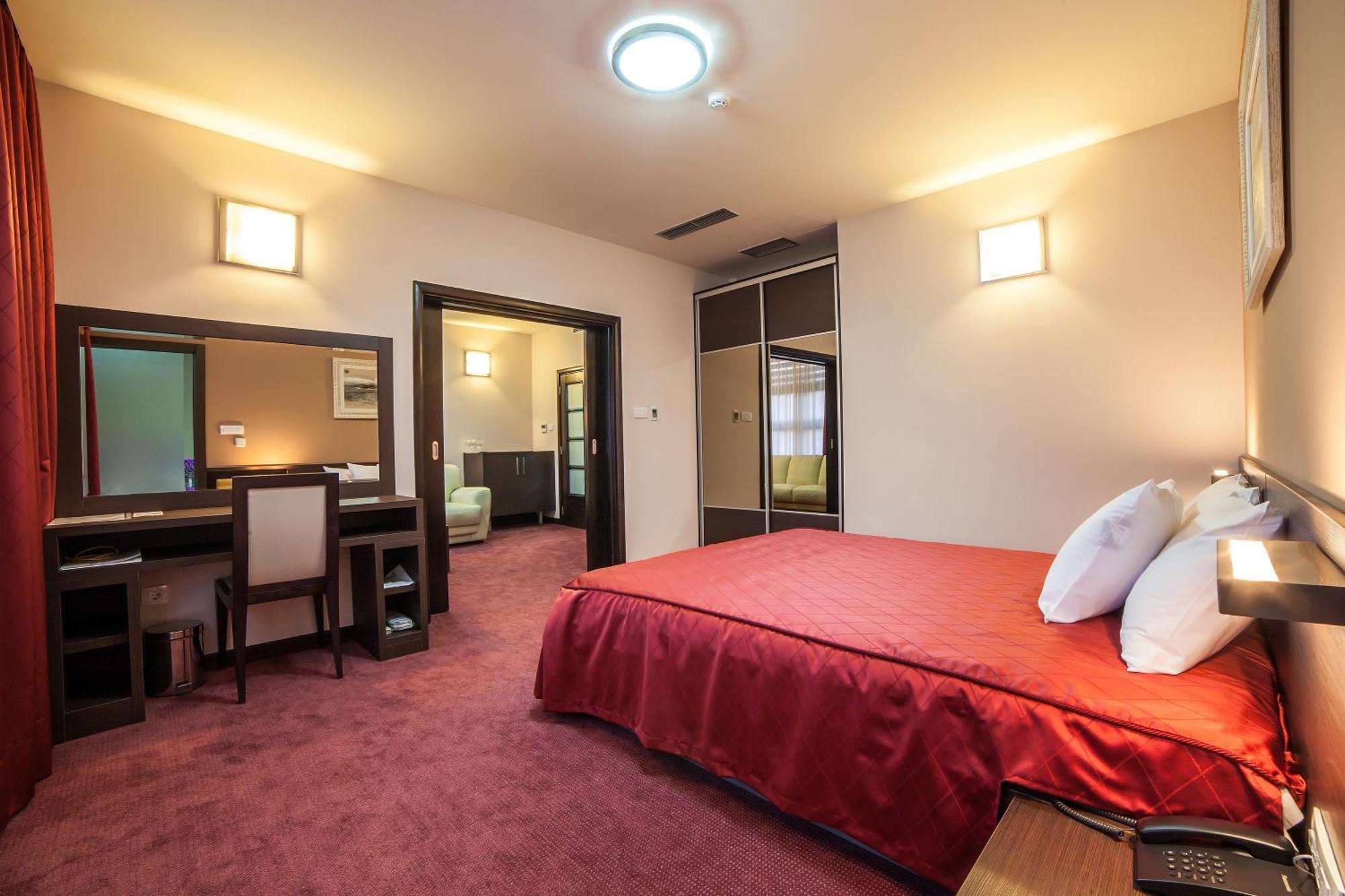 Hotel Terminus Podgoriţa Cameră foto