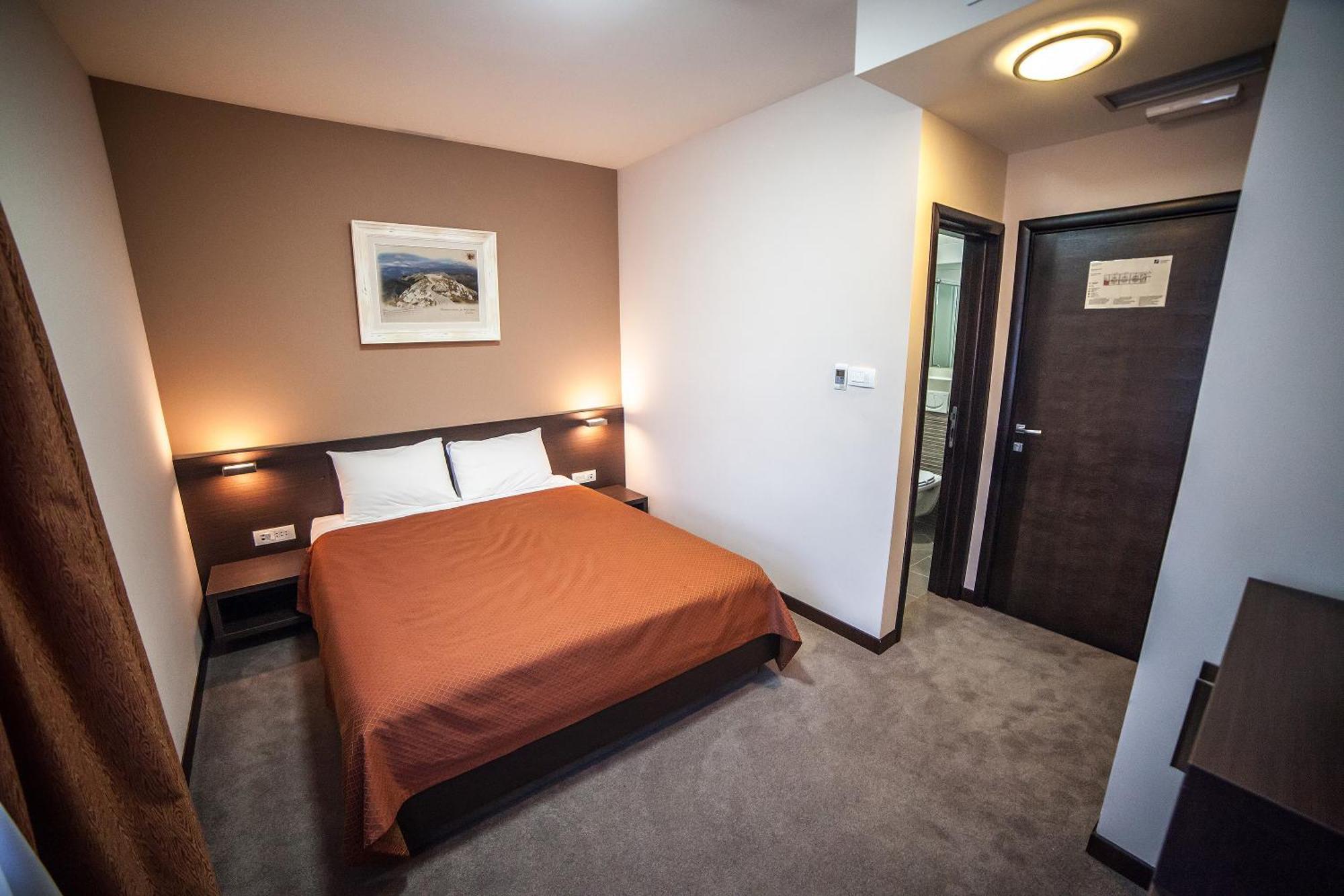 Hotel Terminus Podgoriţa Cameră foto